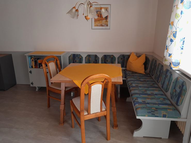 Pölvenblick Essecke