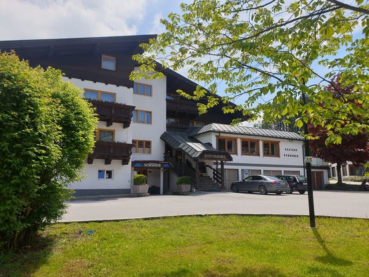 Hotel Schermer Bad Häring Haus im Sommer