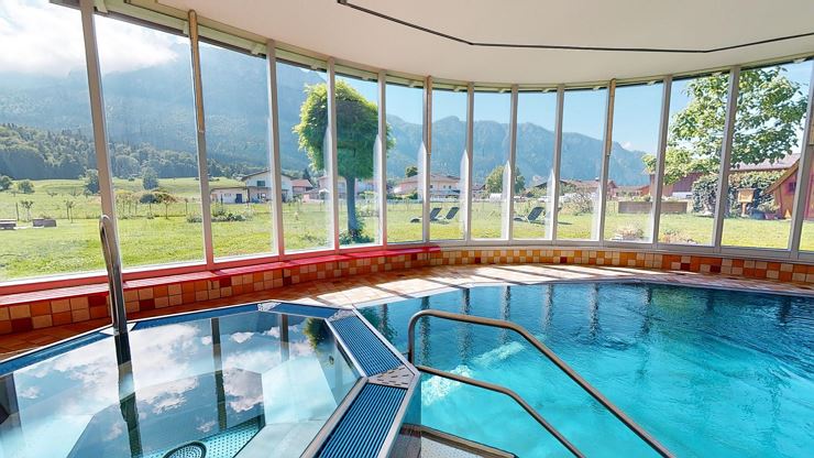 Hallenbad