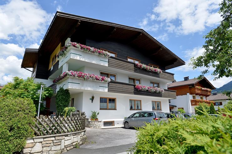 Gästehaus Inntal Ebbs im Sommer