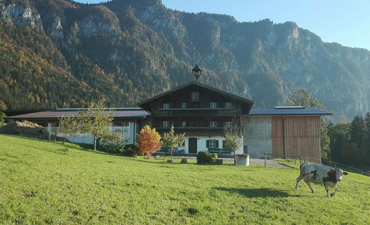 Selbstversorgerhütte Plafing im Sommer