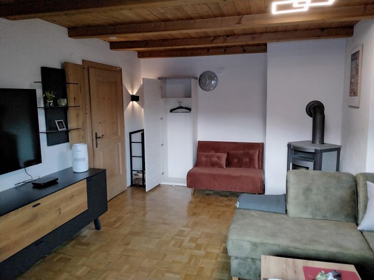 Wohnzimmer mit gr.u. kl. Schlafsofa usw.