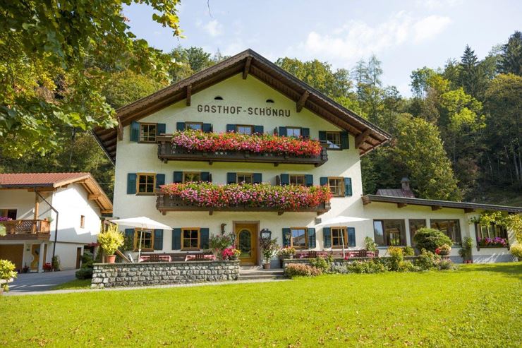 Gasthof Schönau Erl  Außenansicht Sommer