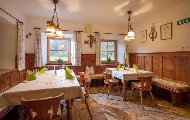 Gasthof Schönau Erl Saal