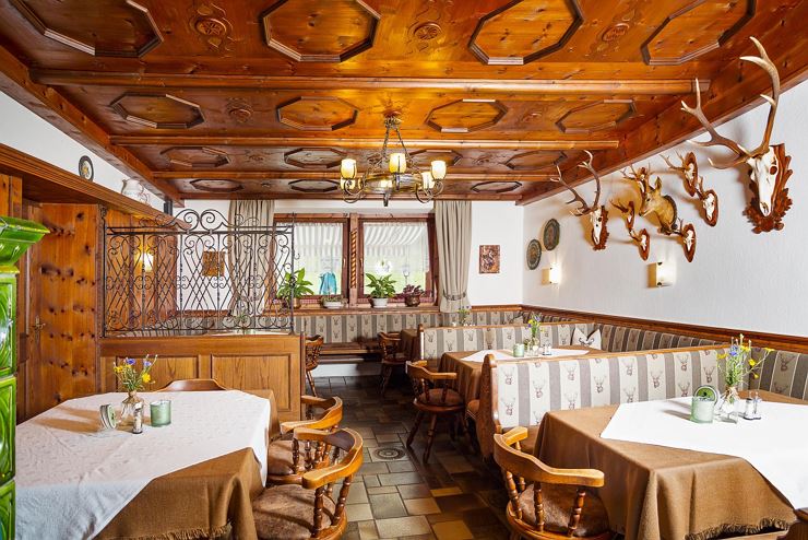 Berggasthof Hinterduxerhof Kufstein Gaststube