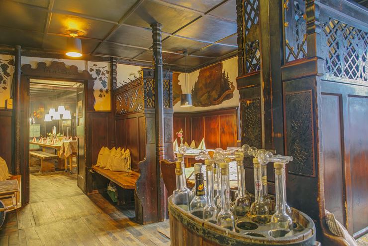 Auracher Löchl Restaurant Stuben