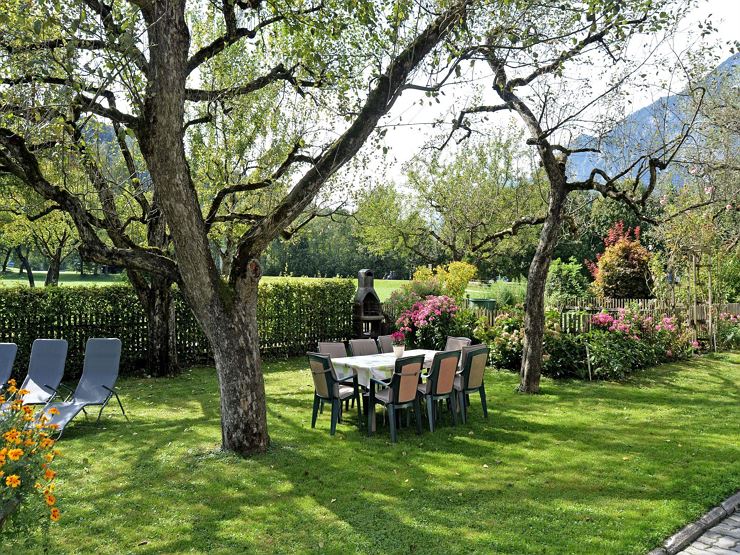 Bauernhof Hörfinghof Kufstein - Garten im Sommer