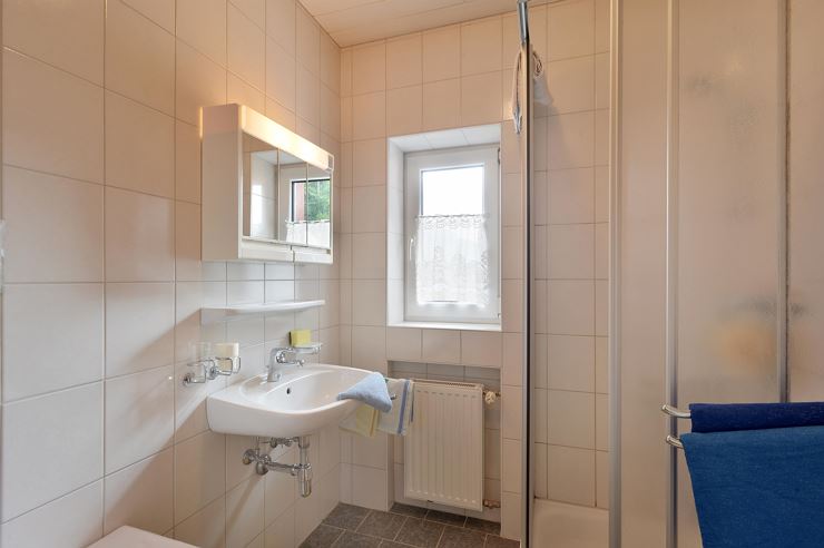 Haus-Marblingerhoehe-Appartement Badezimmer