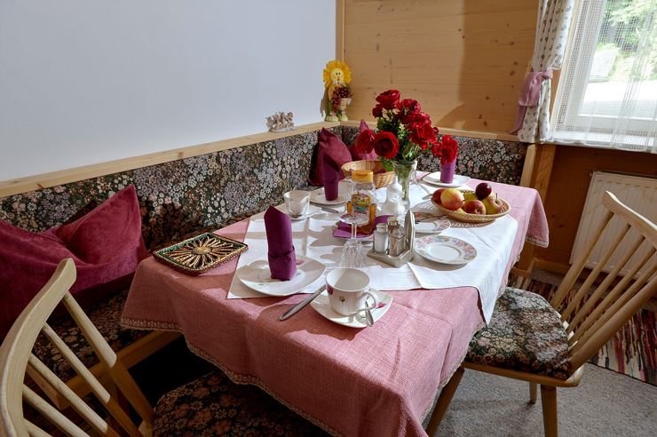 Haus-Marblingerhoehe-Frühstück