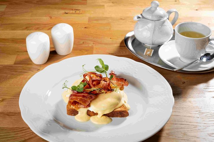Platzhirsch Kufstein Eggs Benedict_Frühstück_Brunc