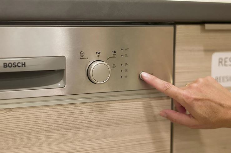 Backstage Boardinghouse Kufstein - Küche Bedienung