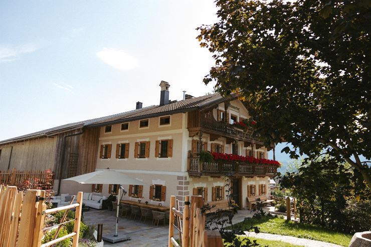 Bauernhaus mit Terrasse und Garten