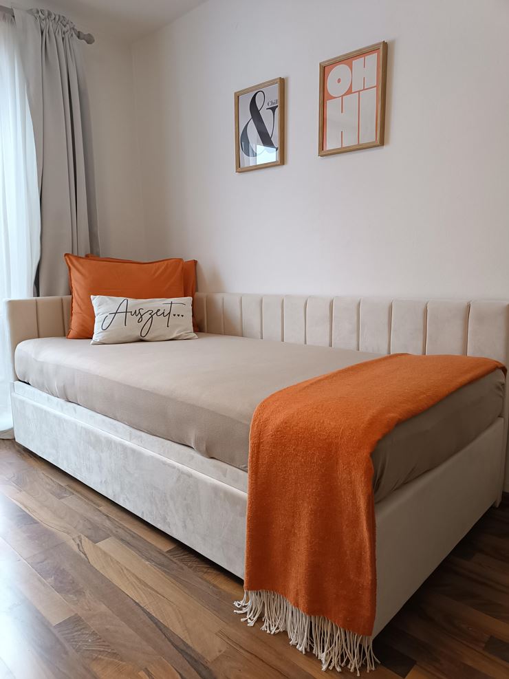 Wohnküche Schlafcouch, Villa Greyhorn