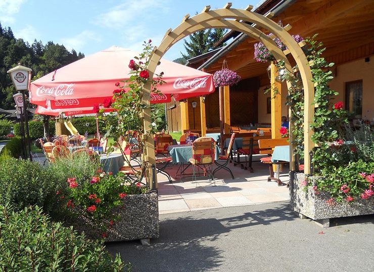 Gasthaus Metzgerwirt Niederndorf Garten