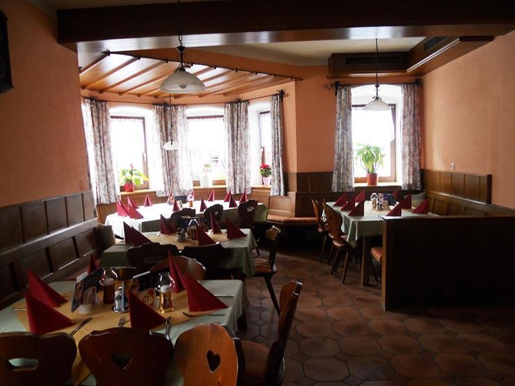 Gasthaus Metzgerwirt Niederndorf Restaurant