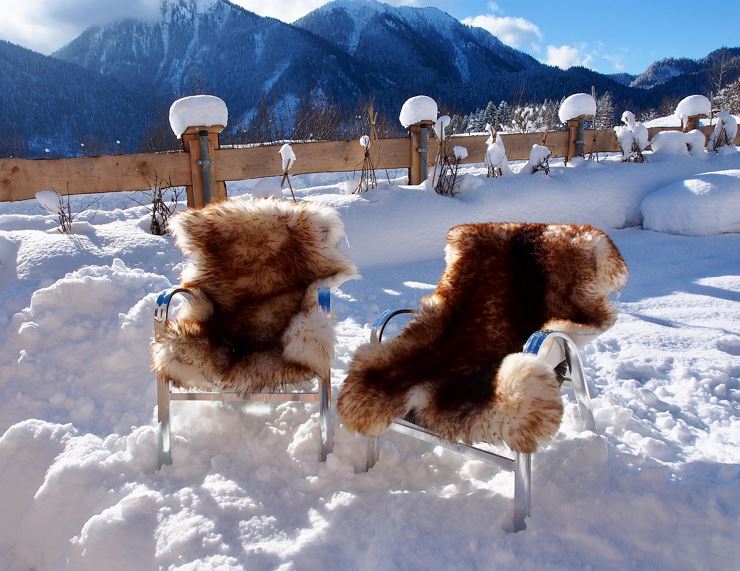 Almflair Chalet Thiersee - Terrasse im Winter