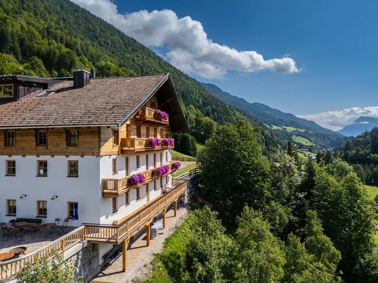 99487660-9b7e-4171-b97d-43442ce20e1c