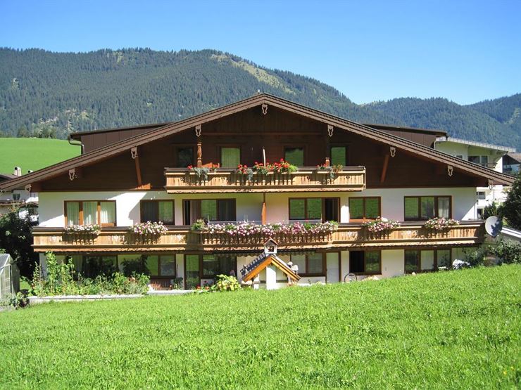 Gästehaus Messner Thiersee Ansicht Sommer