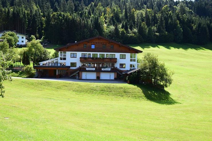 Gästehaus Messner Thiersee Sommer Ansicht