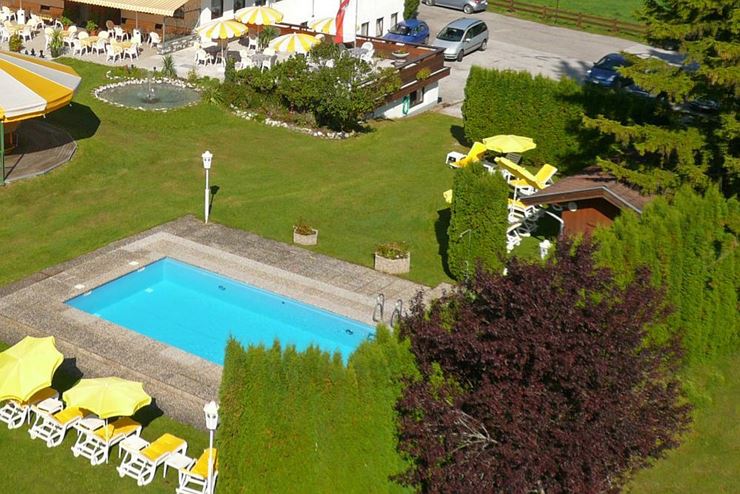 Hotel Hagerhof Thiersee Ansicht Schwimmbad