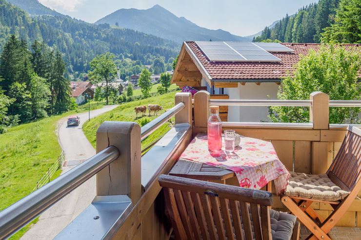 Balkon mit Sitzmöglichkeiten
