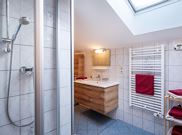 apartment/2 bedrooms/shower, WC