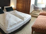 Double room, shower, toilet