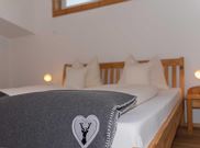 Twin room, shower or bath, toilet, south