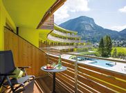 Suite, bath, toilet, balcony