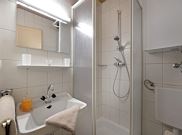 apartment/1 bedroom/bath tub, WC