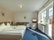 triple room with shower, WC