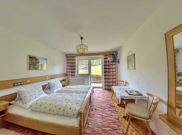 Double room, shower, toilet