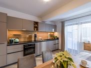 Apartment, shower, toilet, facing the garden