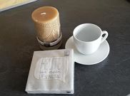 Apartment, shower, toilet, facing the garden