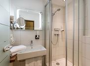 Double room, bath, toilet