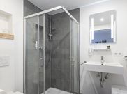 room with 4 beds with shower, WC