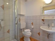 Vierbettzimmer mit Dusche, WC