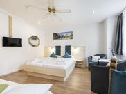 triple room with shower, WC