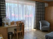 single room with shower, WC