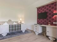 double room with bath tub, WC