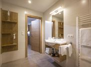 Apartment, bath, toilet, lake view