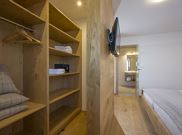 Apartment, bath, toilet, lake view