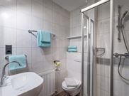 Apartment, shower, toilet, no smoker