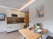 Apartment, shower, toilet, no smoker