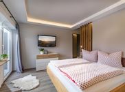 Apartment, shower, toilet, no smoker