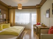 Rooms with kitchen corner, shower, WC