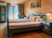 Double room Tradition, shower, toilet, facing the mountains