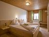 Double room, shared shower/shared toilet
