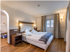 Junior suite, bath, toilet